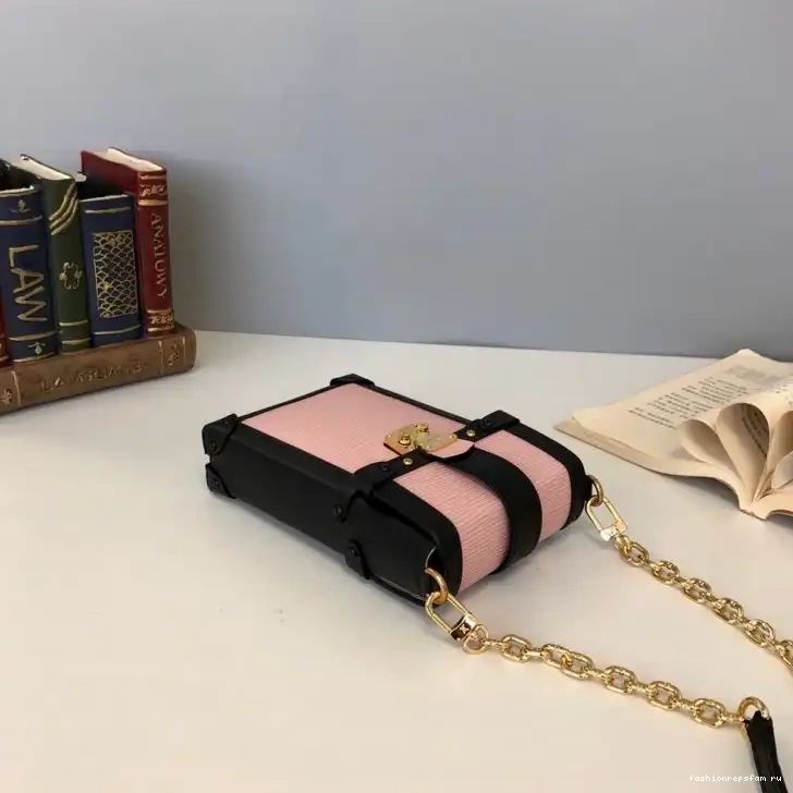 Fashionrepsfam ru Bags 19B57B0004 LV 0625